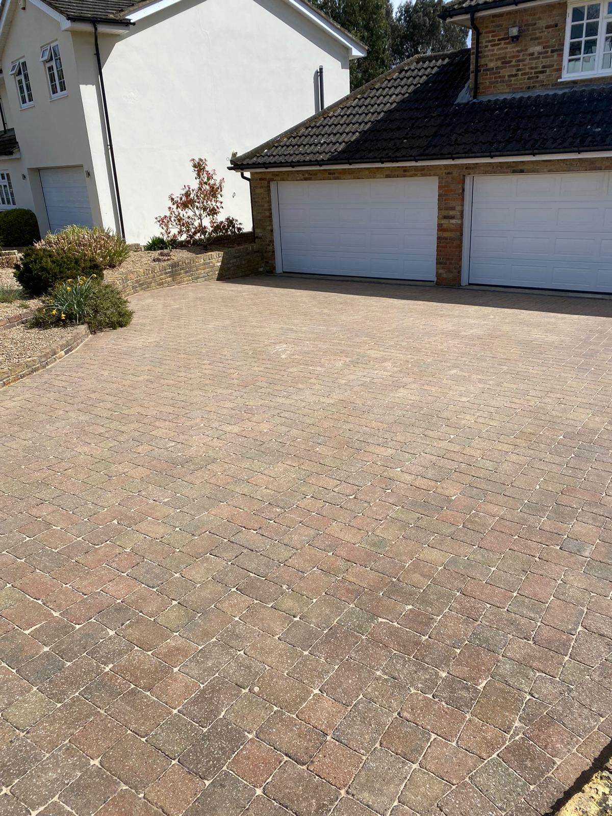 Pressure Washing in St Albans Abbots Langley Barnet Berkhamsted Borehamwood Chipperfield Harpenden Hemel Hempstead Leighton Buzzard London Colney Rickmansworth Tring Watford Welwyn Garden City Wheathampstead