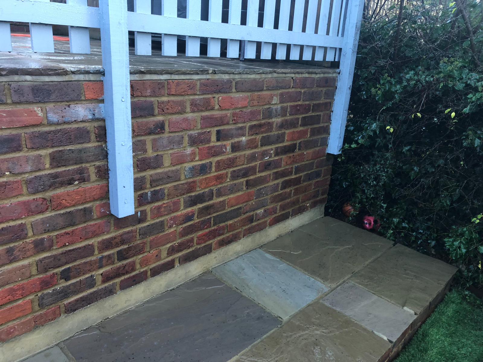 Pressure washing pathway in St Albans Abbots Langley Barnet Berkhamsted Borehamwood Chipperfield Harpenden Hemel Hempstead Leighton Buzzard London Colney Rickmansworth Tring Watford Welwyn Garden City Wheathampstead
